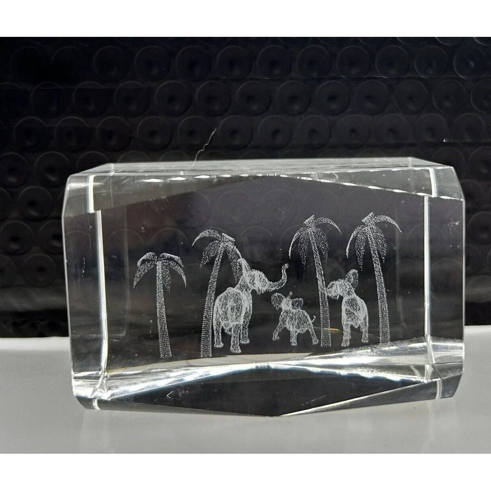 Optical Crystal Elephant Safari Scene Laser Etched‎ Paperweight Desk Decor